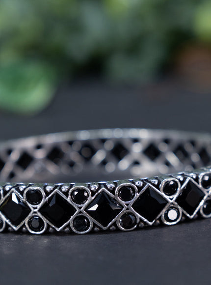 Oxidised bangle with black stones