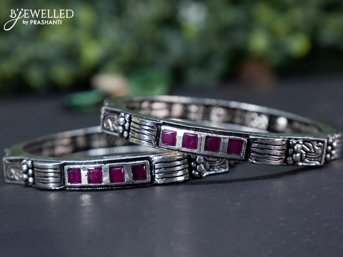 Oxidised bangle with ruby stones