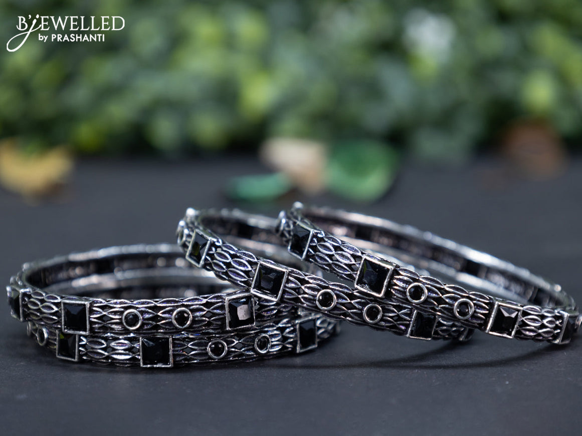 Oxidised bangle with black stones