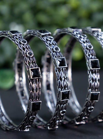 Oxidised bangle with black stones