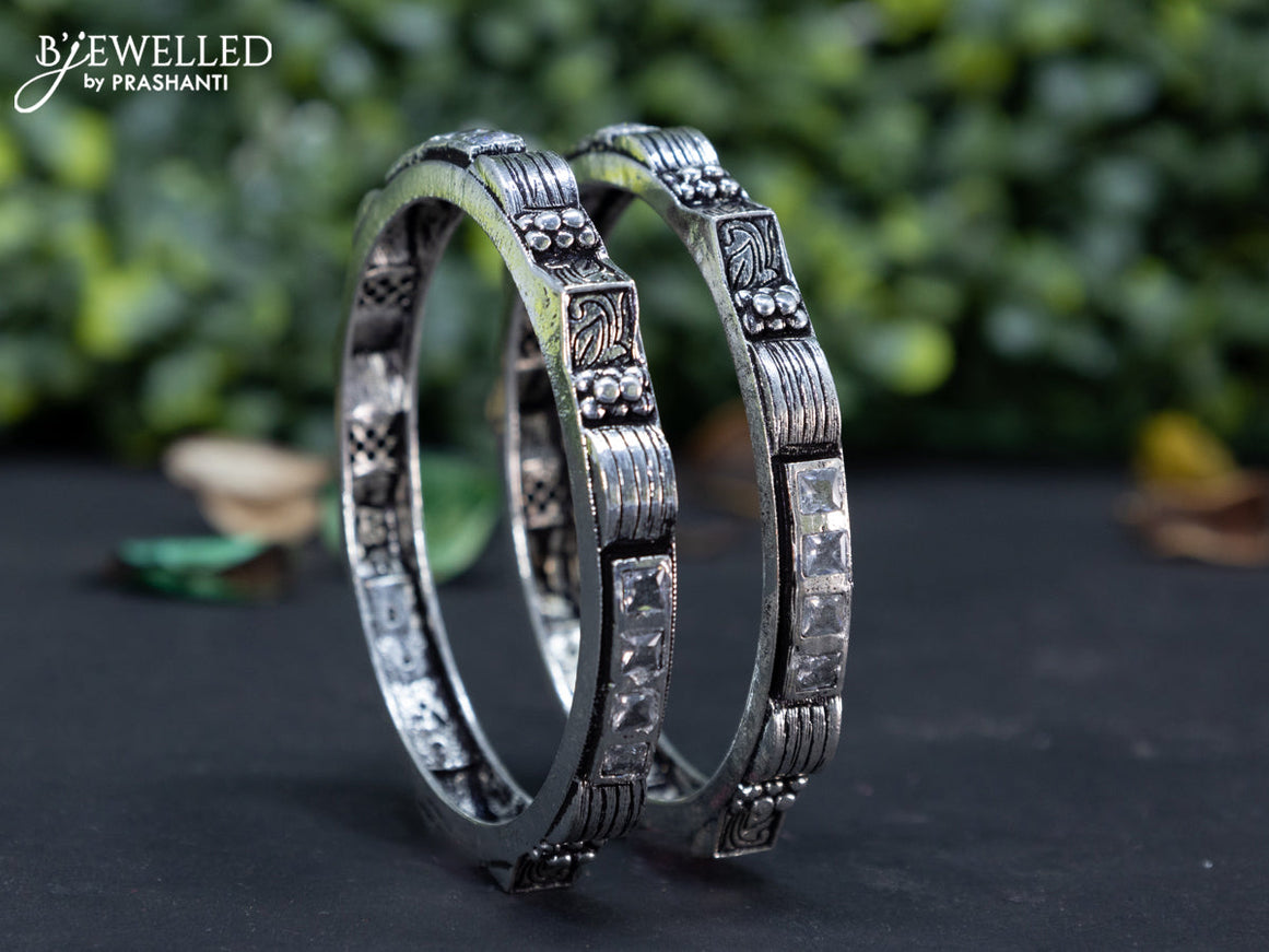 Oxidised bangle with cz stones