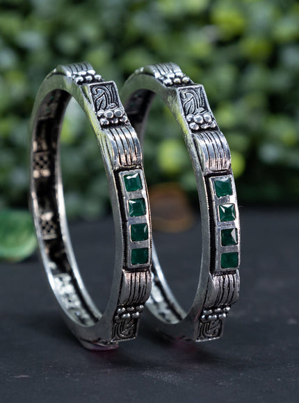 Oxidised bangle with emerald stones