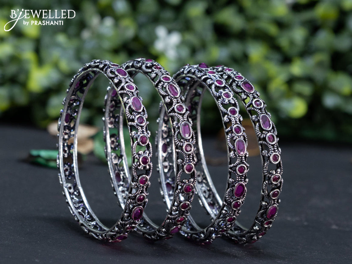 Oxidised bangle with ruby stones