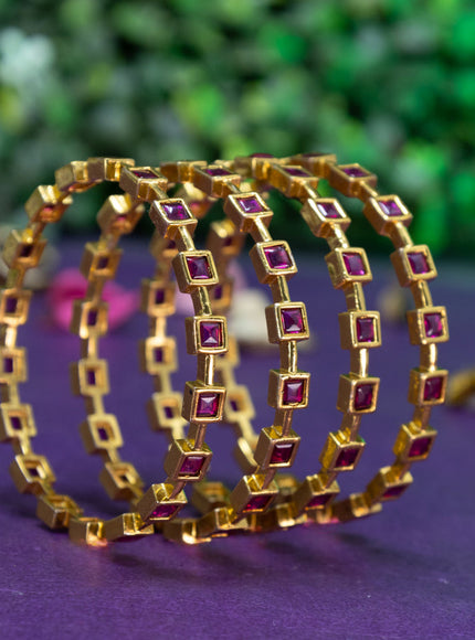 Antique bangle with pink kemp stones