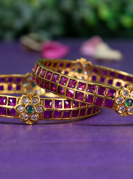 Antique bangle with kemp and cz stones