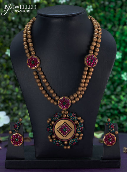 Terracotta necklace with kemp stones and pendant