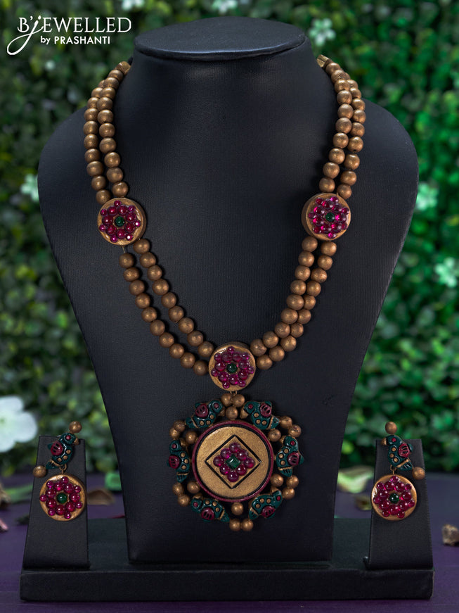 Terracotta necklace with kemp stones and pendant