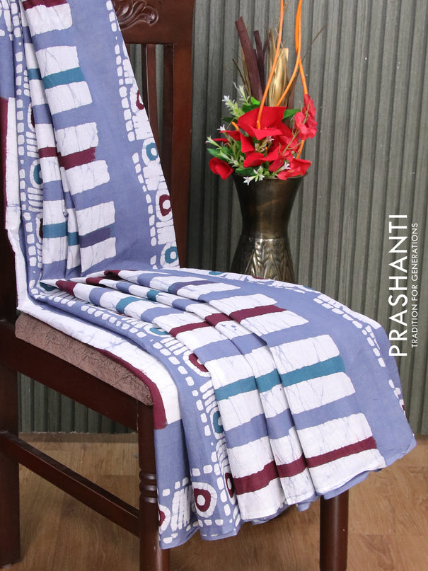 Jaipur cotton saree grey with allover batik prints in borderlress style