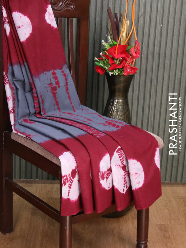 Jaipur cotton saree grey and maroon with batik prints and printed border