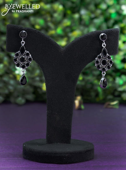 Oxidised earring with black stones and hanging