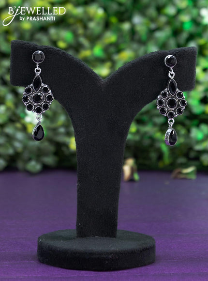 Oxidised earring with black stones and hanging