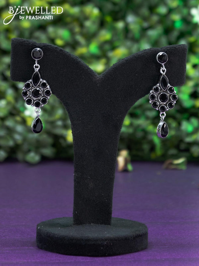 Oxidised earring with black stones and hanging