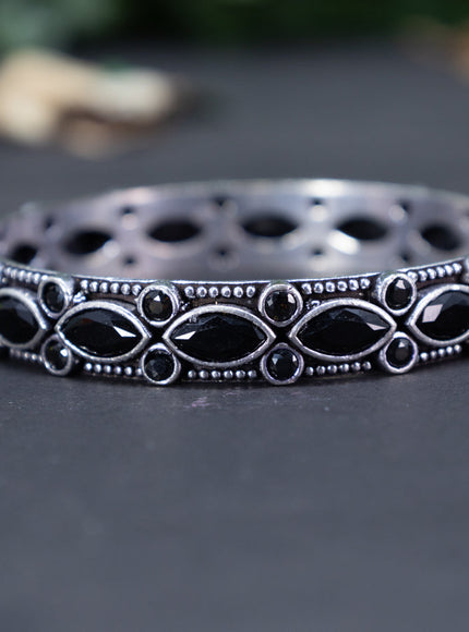 Oxidised bangle with black stones