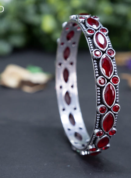 Oxidised bangle with maroon stones