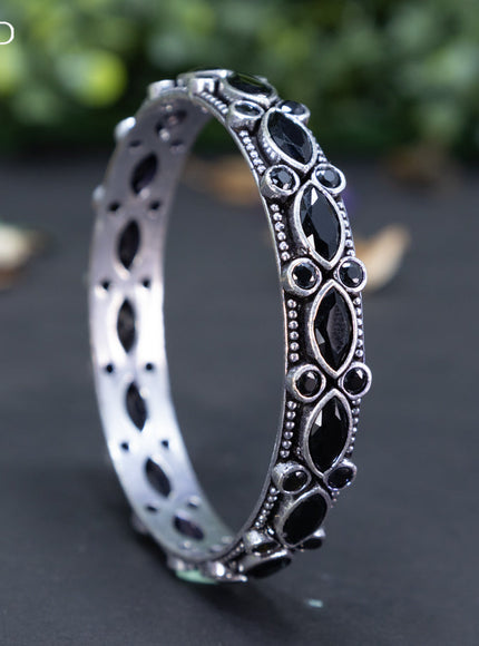 Oxidised bangle with black stones