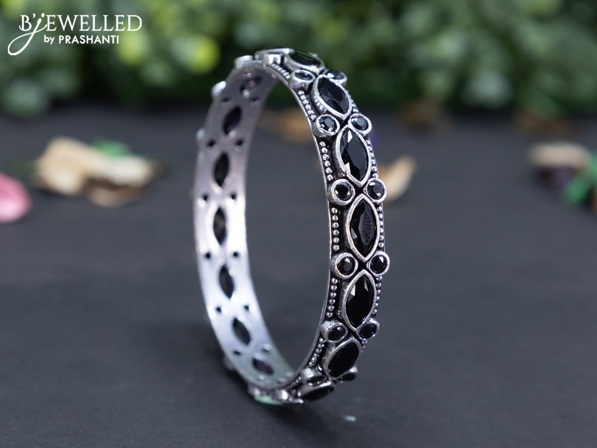 Oxidised bangle with black stones