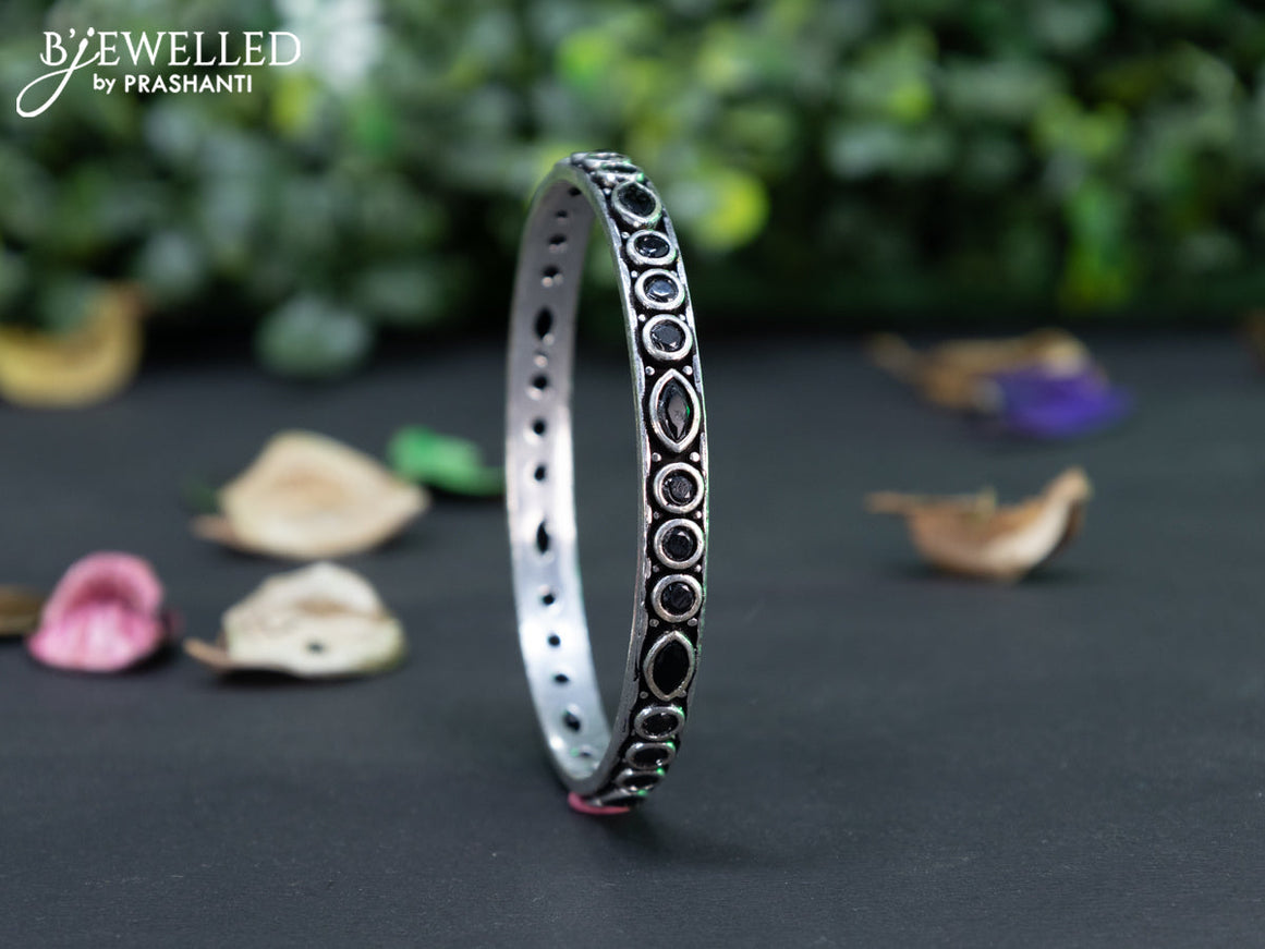 Oxidised bangle with black stones