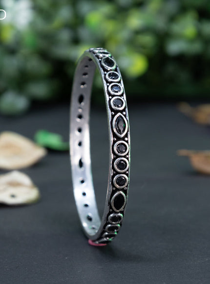 Oxidised bangle with black stones