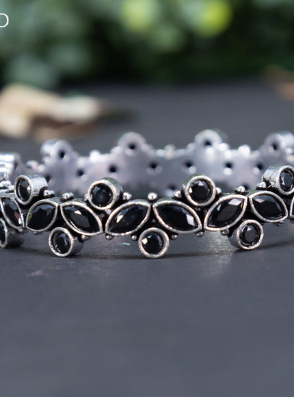 Oxidised bangle with black stones