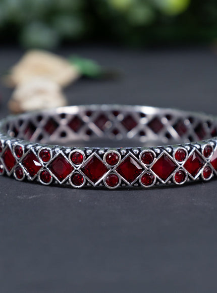 Oxidised bangle with maroon stones