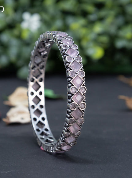 Oxidised bangle with baby pink stones