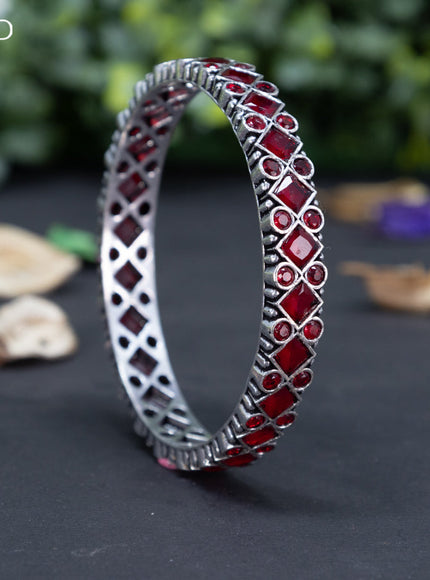 Oxidised bangle with maroon stones