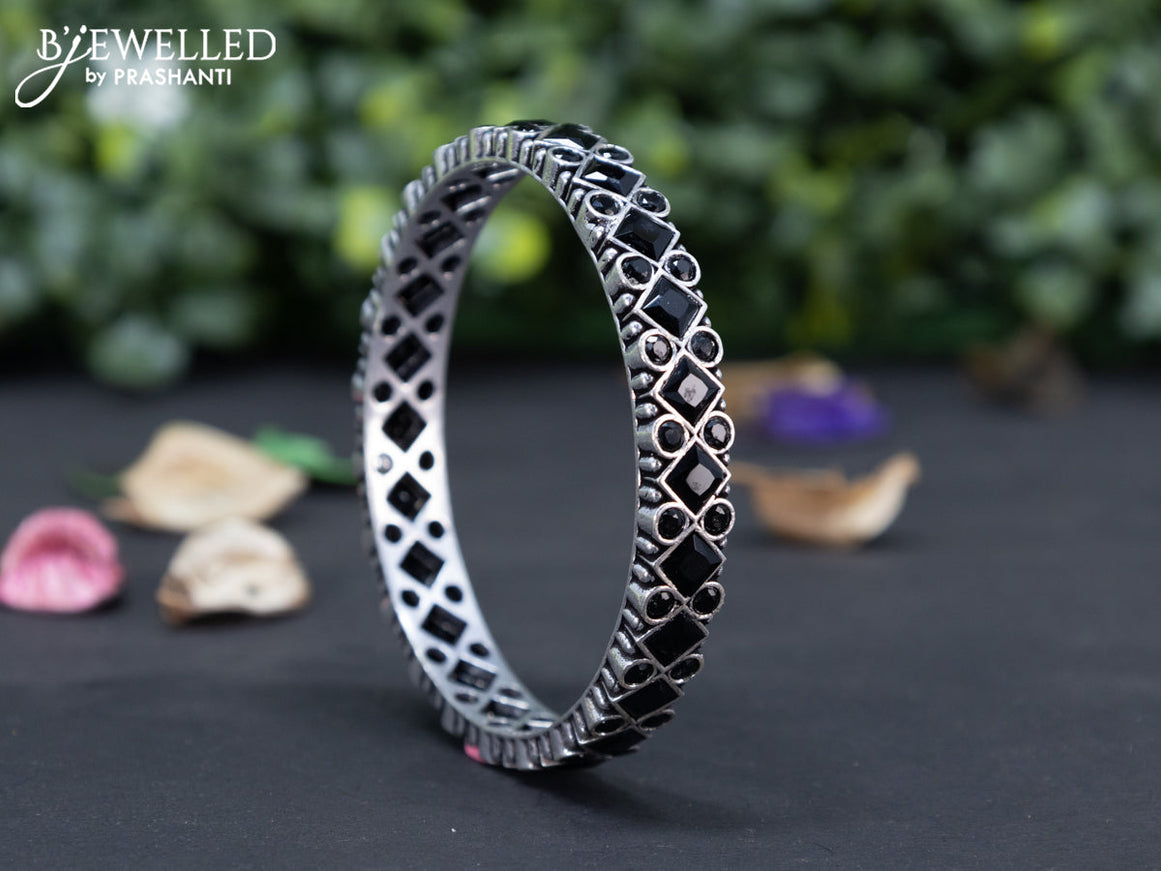 Oxidised bangle with black stones