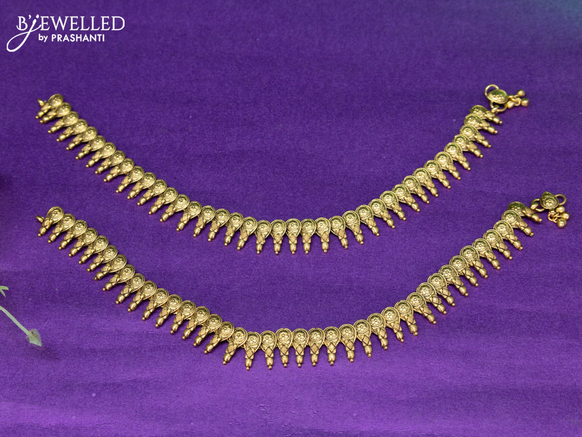 Antique anklet with simple design