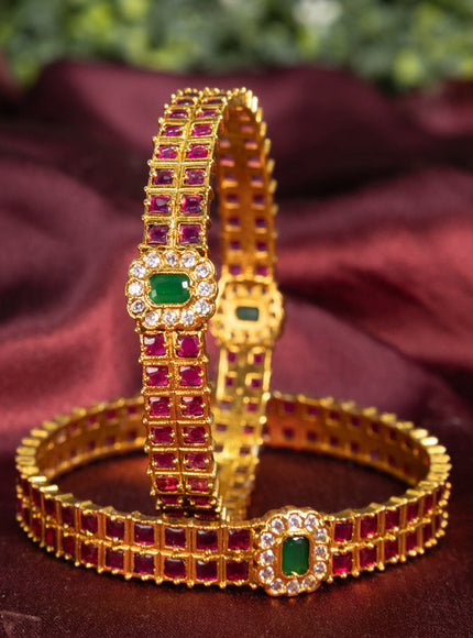 Antique bangle with kemp and cz stones