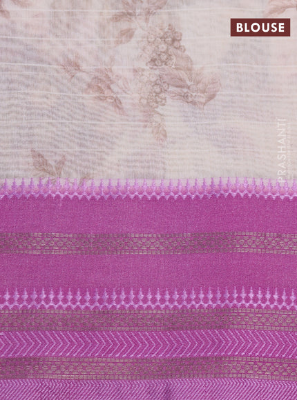 Maheshwari silk cotton saree cream peach and pink shade with allover floral prints and thread & zari woven border