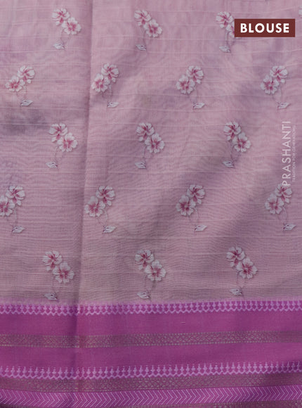 Maheshwari silk cotton saree pastel pink and pink with allover floral prints and thread & zari woven border