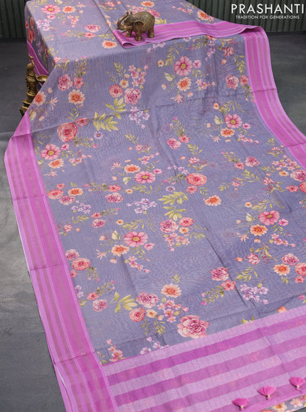 Maheshwari silk cotton saree grey and pink shade with allover floral prints and thread & zari woven border