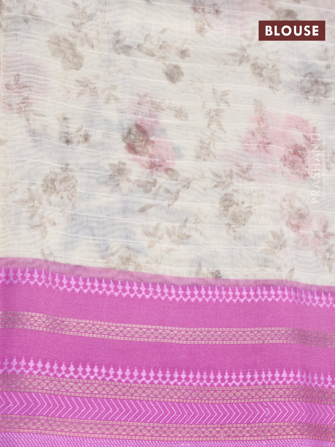 Maheshwari silk cotton saree cream and pink shade with allover floral prints and thread & zari woven border