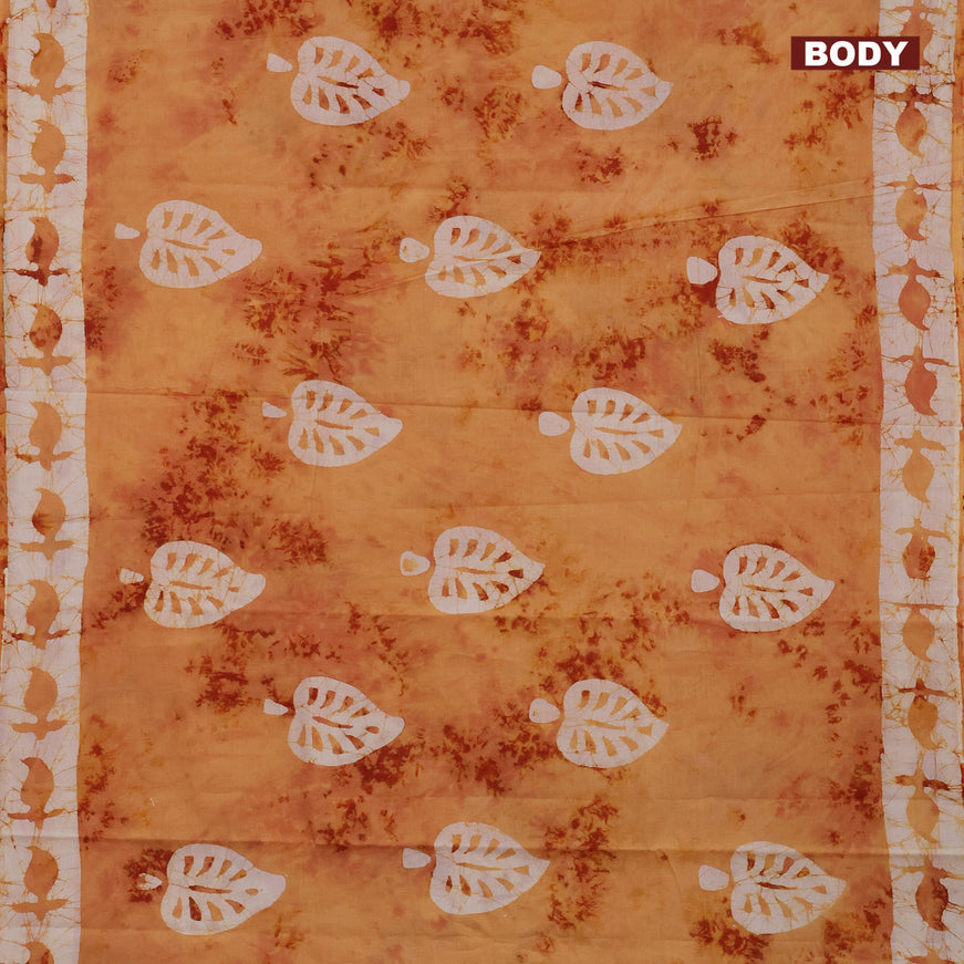 Jaipur cotton saree rust shade and off white with tie & dye batik prints in borderless style