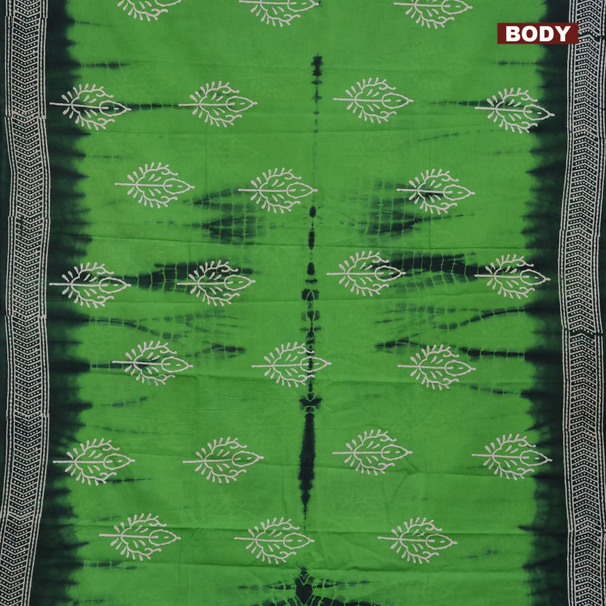 Jaipur cotton saree green and dark green with tie & dye butta prints and printed border