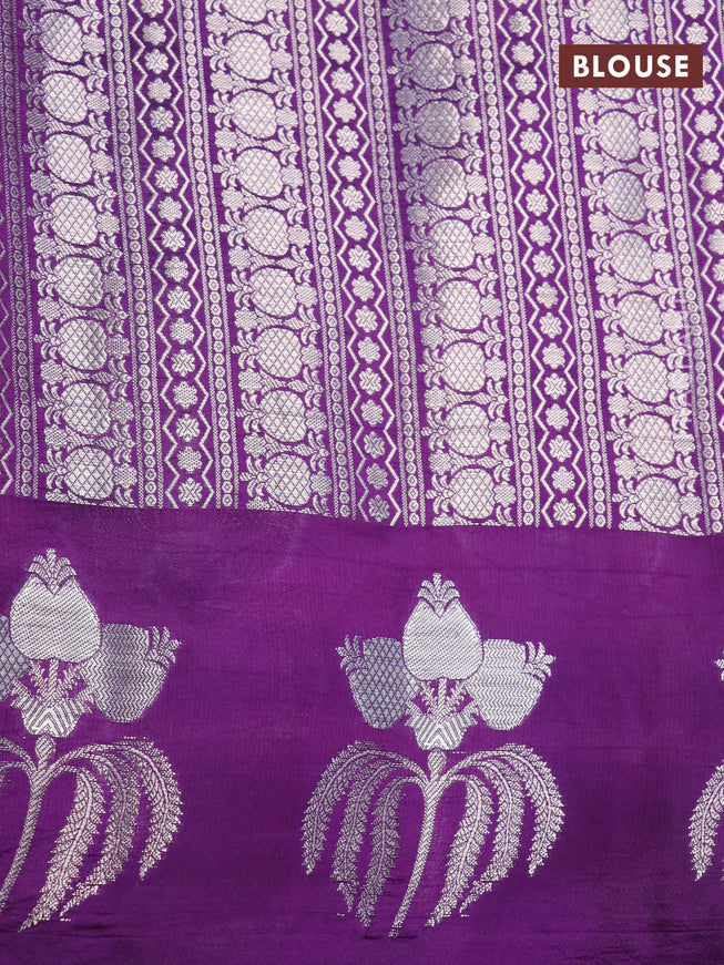 Chiniya silk saree pink with silver zari woven buttas and zari woven butta border