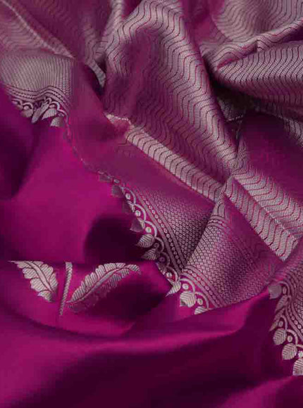 Chiniya silk saree pink with zari woven buttas and zari woven simple border