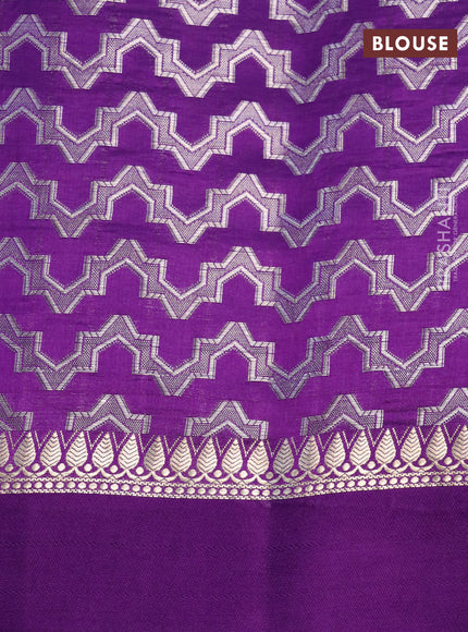 Chiniya silk saree pink with zari woven buttas and zari woven simple border