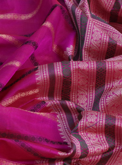 Kanjivaram silk cotton saree magenta pink with allover thread weaves and long thread woven border