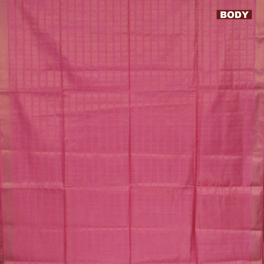 Munga jacquard saree peach pink with allover geometric zari weaves and zari woven border