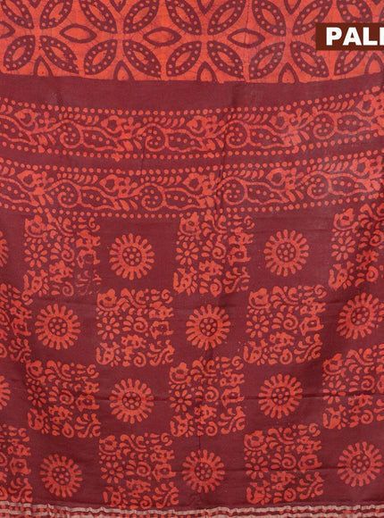 Binny Silk saree deep maroon and orange with allover batik prints and zari woven border - {{ collection.title }} by Prashanti Sarees