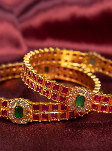 Antique bangle with kemp and cz stones