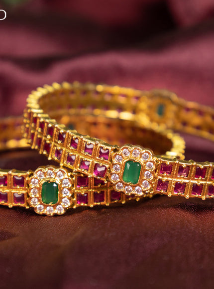 Antique bangle with kemp and cz stones