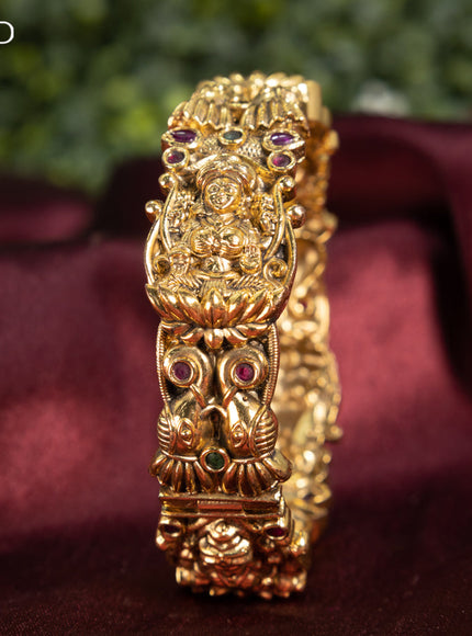 Antique bangle lakshmi design with kemp stones