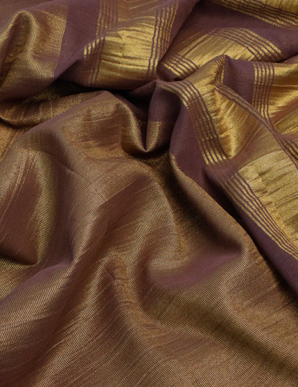 Crushed tissue saree gold with plain body and paisley zari woven border