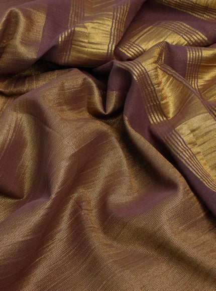 Crushed tissue saree gold with plain body and paisley zari woven border