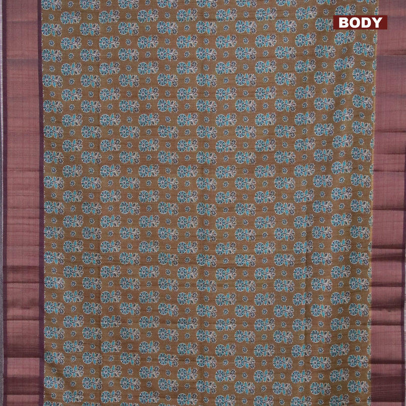 Semi matka saree sap green and wine shade with floral butta prints and zari woven border