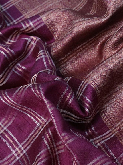 Banarasi raw silk saree purple with allover zari checked pattern and woven border