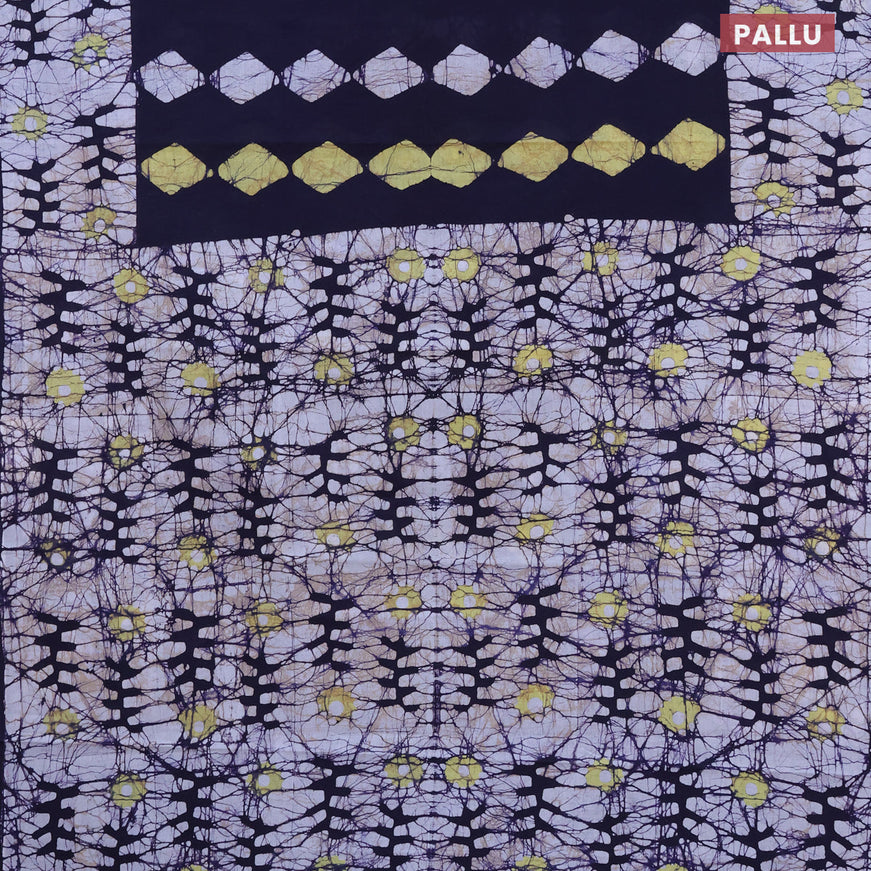 Jaipur cotton saree off white and dark navy blue with allover batik prints in borderless style