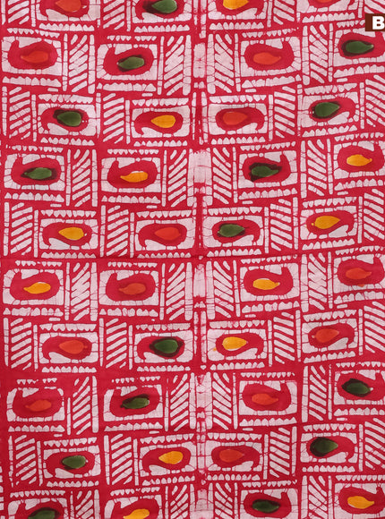 Jaipur cotton saree red and off white with allover batik prints in borderless style